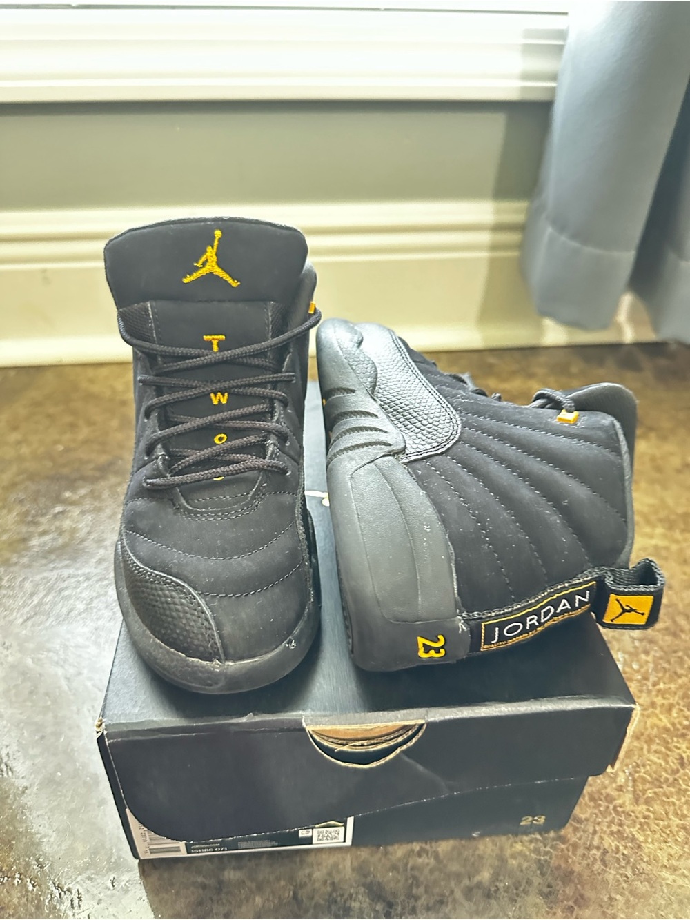 Black & Gold Jordan 23